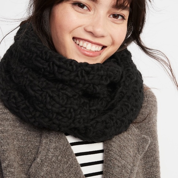 Chunky Basket Weave Knit Infinity Loop Snood Scarf - Picture 4 of 11
